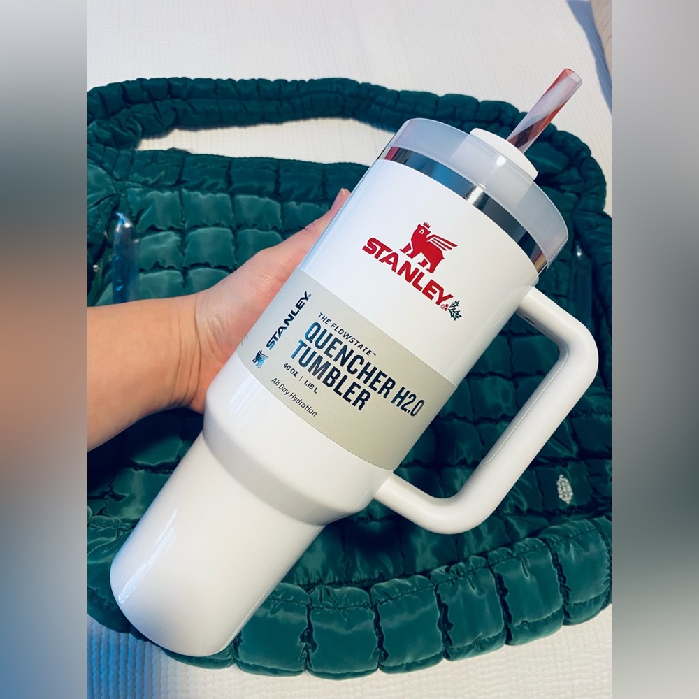 New Authentic Mistletoe Twist Stanley